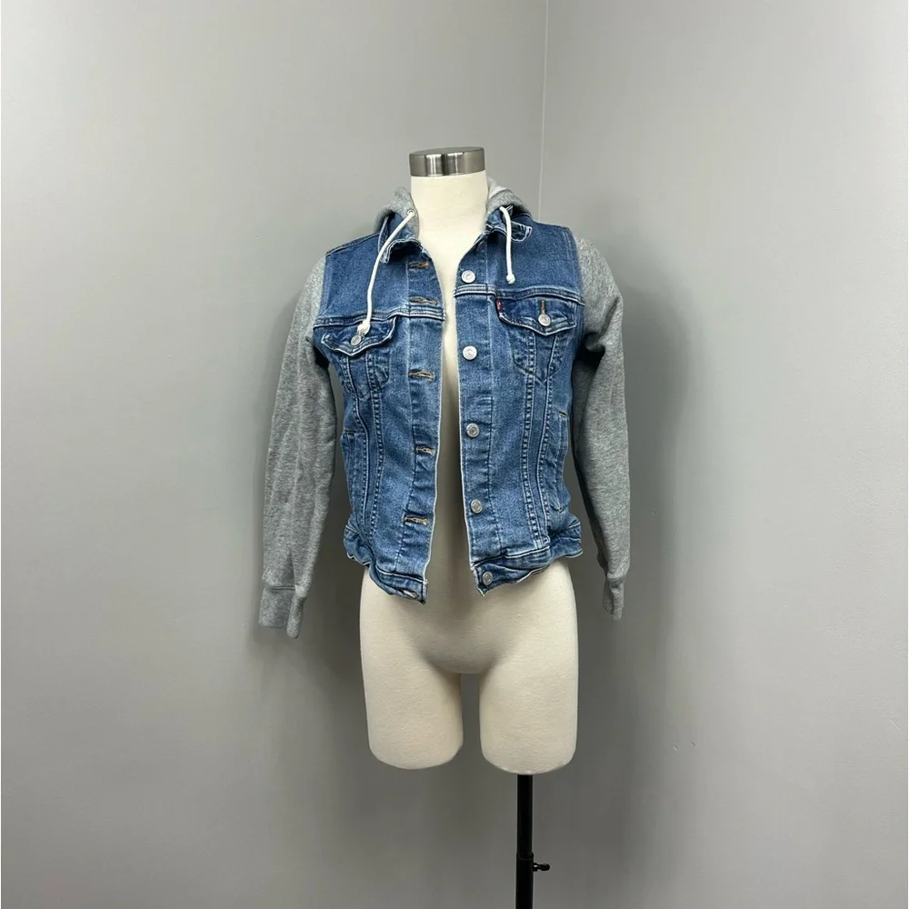 Levi’s Denim Jacket‎